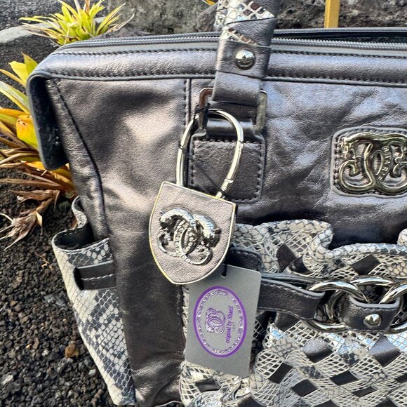 Sharif Metallic Silver & Snakeskin Tote w/ Matching Wristlet NWOT with Flaws - Picture 4 of 17